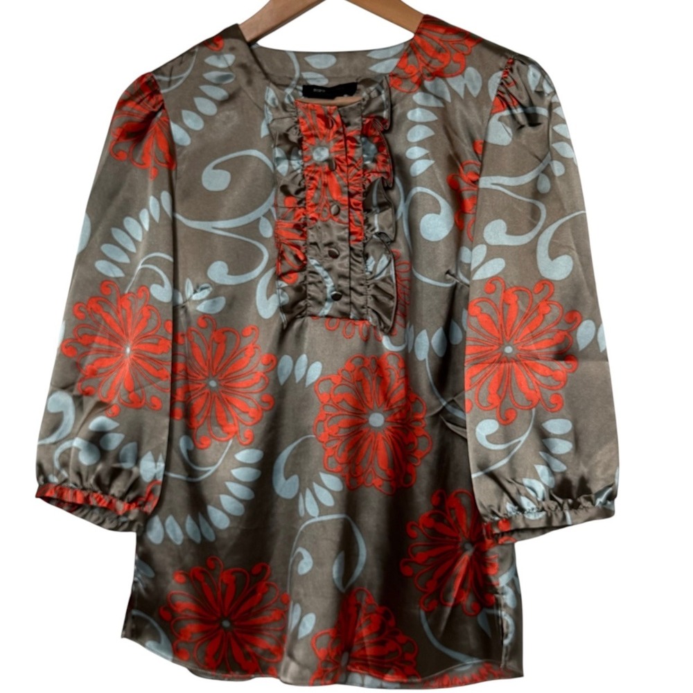 BCBGMAXAZRIA Women Grey Red Floral Satin Ruffle Blouse 3/4 Sleeve Size M